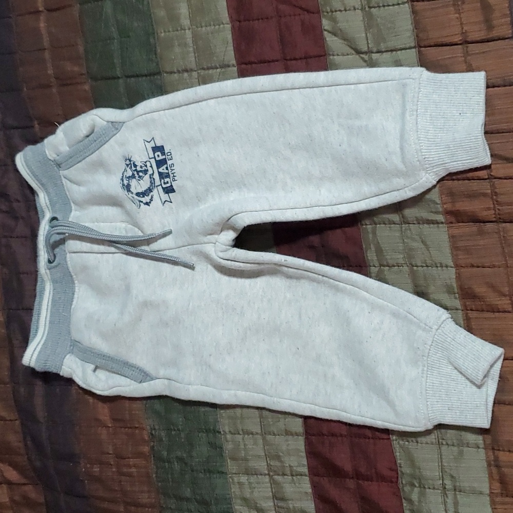 Boys 3 pc. Pants Bundle size 1 1/2-2  18-24 - Picture 5 of 6